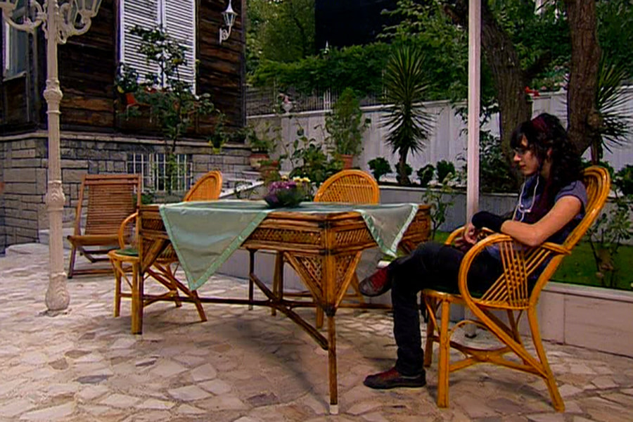 Annem Bana Yeter filminden bir kare