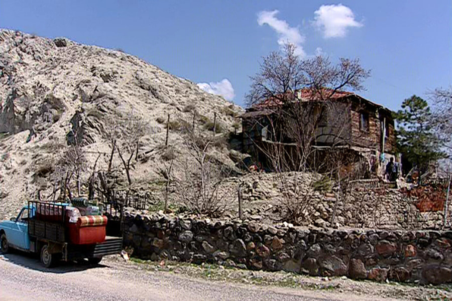 Baba Evi filminden bir kare