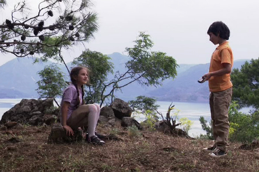 Kardeşlik Adası filminden bir kare
