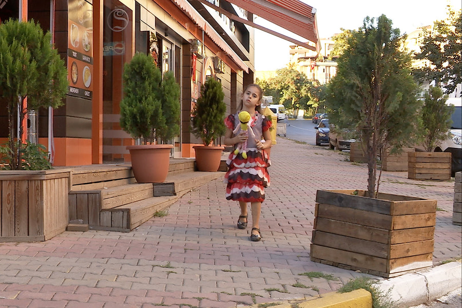 Zeliş ile İrem filminden bir kare